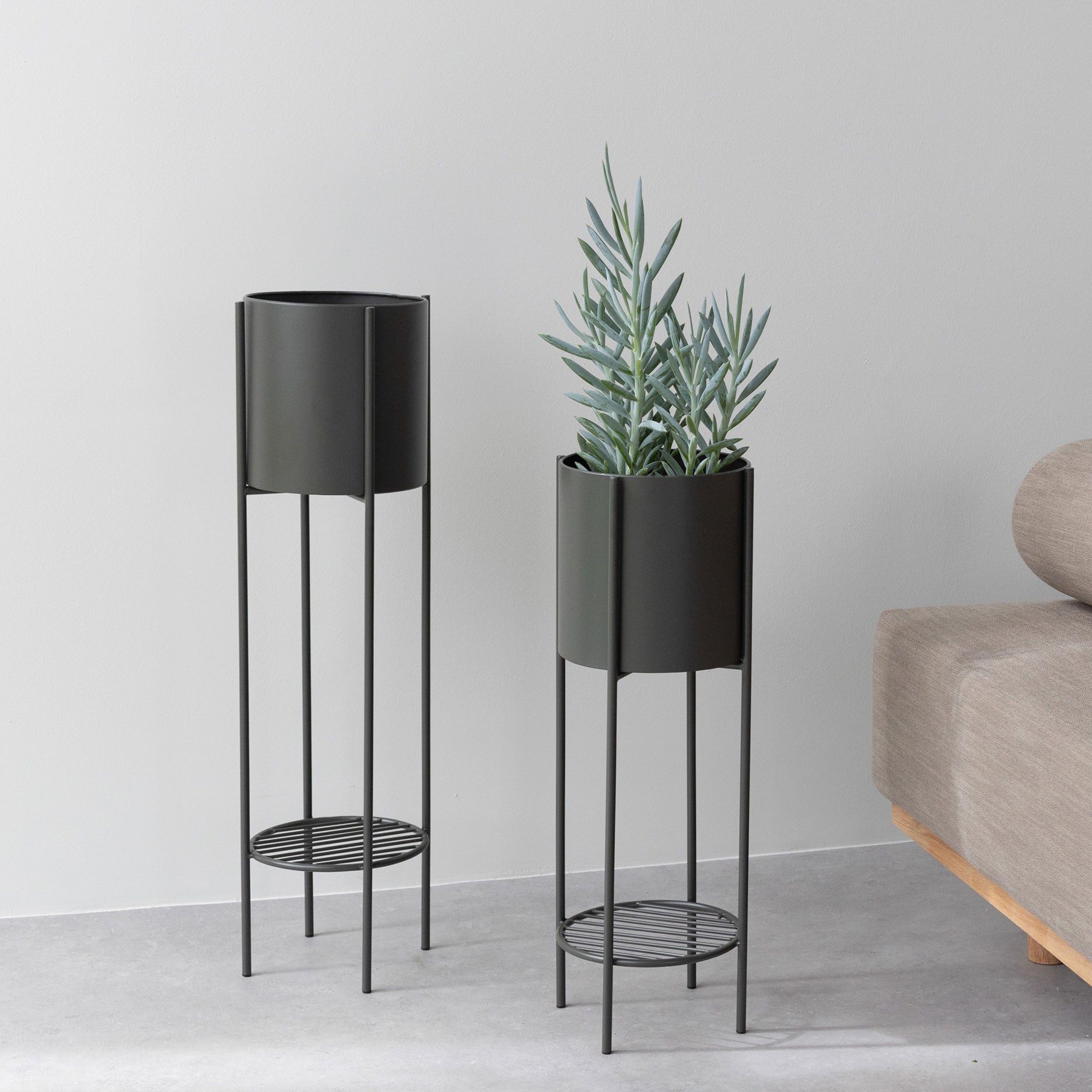 Viola urtepotteholder H60 cm